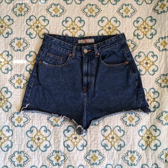 Women's denim shorts - Picture 1 of 7